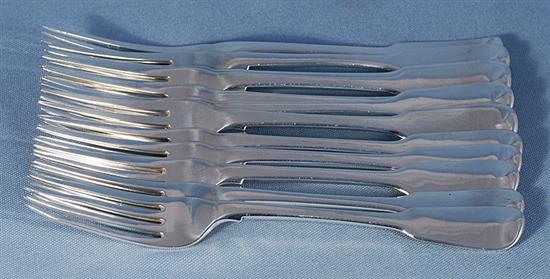 A set of twelve George IV silver fiddle pattern table forks, Length: 202 mm. Weight 25.5oz/808 grms